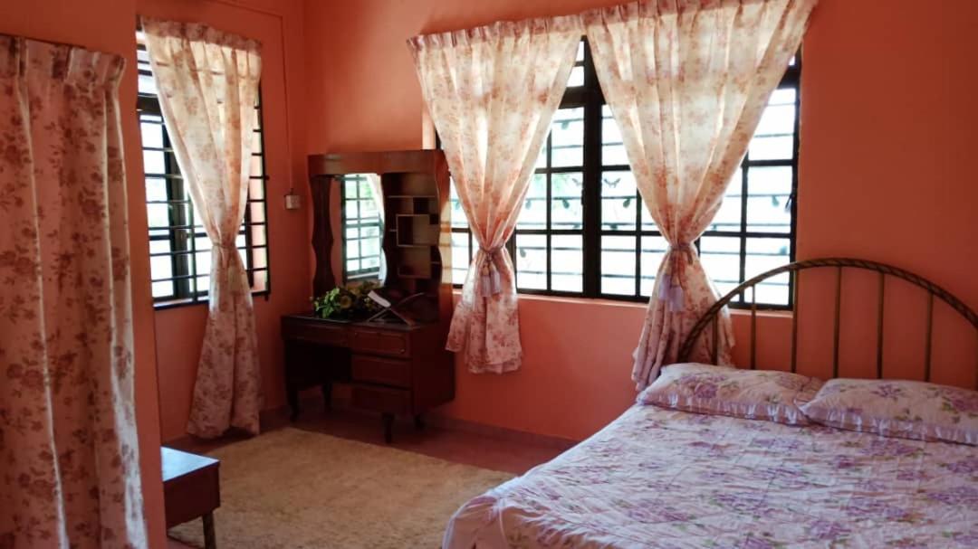 Homestay Zahra Sri Bayu Cherang Ruku Kültér fotó
