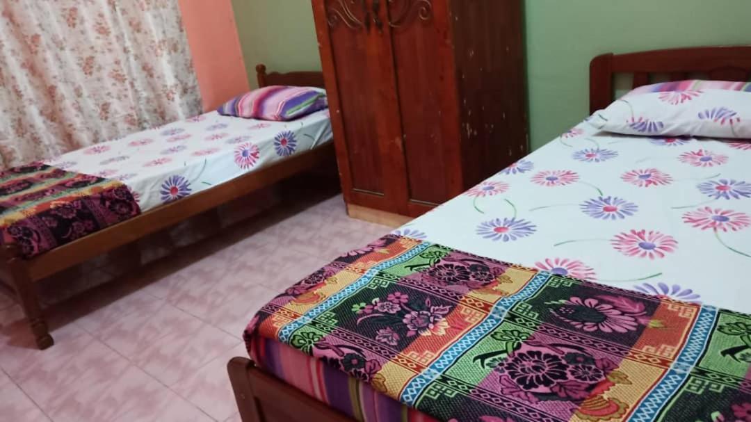 Homestay Zahra Sri Bayu Cherang Ruku Kültér fotó